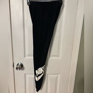 Women’s Nike sz S leggings / tights